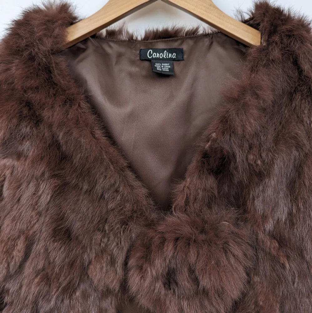 Rabbit Fur Capelet Wrap Satin Lined Buckle Clasp Vintage Formal Elegant Luxury